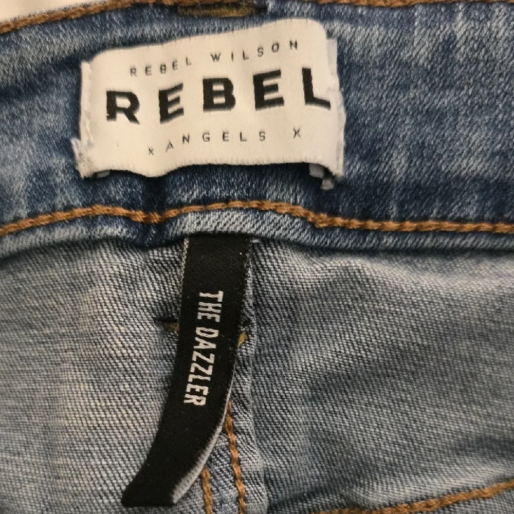 Rebel Wilson Angels "The Dazzler" Ankle Cropped Jeans with Frayed Hem Size 16W - Picture 6 of 10